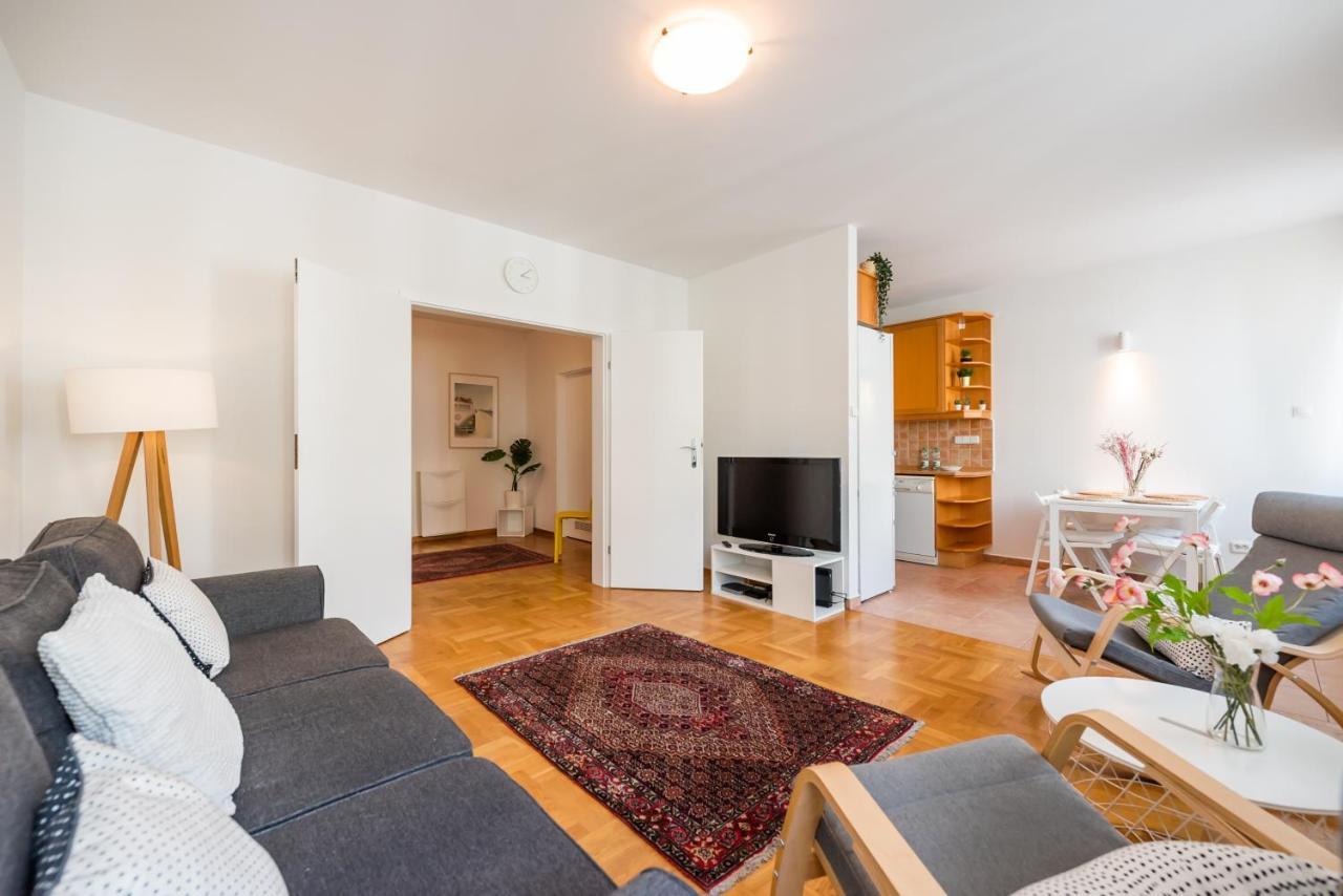 New Town Spacious Apartment Warschau Buitenkant foto